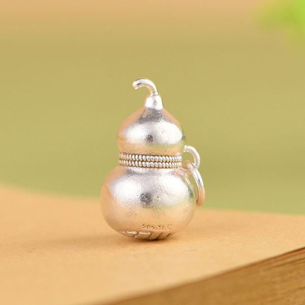 925 Sterling Silver  Hulu-Gourd Pendant Necklace