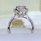 Classic Floral Pattern Round Cut Moissanite Ring