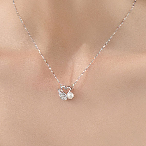 Elegant Swan Shape 999 Sterling Silver Necklace