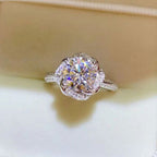 Classic Floral Pattern Round Cut Moissanite Ring