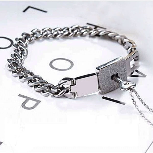 Cute Lcok Bracelet And Key Necklace For Couples