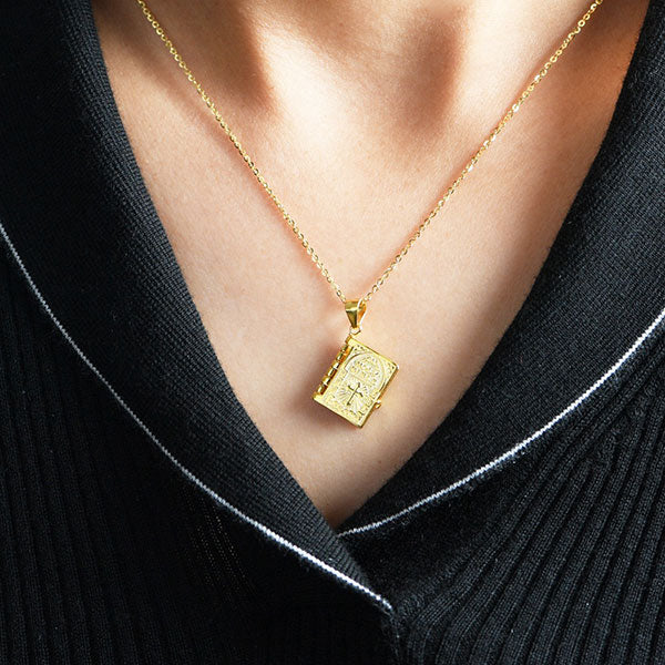 Classic 925 Sterling Silver Openable Bible Pendant Necklace