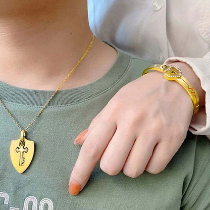 Fashion Lock Bracelet And Key Necklace For Couples
