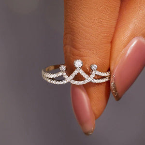 Gorgeous 925 Sterling Silver Crown Shape Ring